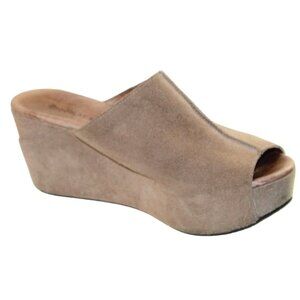 Chocolat Blu Wynn Camel Suede Peek Toe Wedge Mule Sandal, Size 6.5